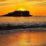 Monte Y Mar